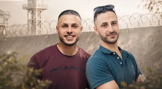 عائلة الأسيرين بكر وجهاد خريوش
